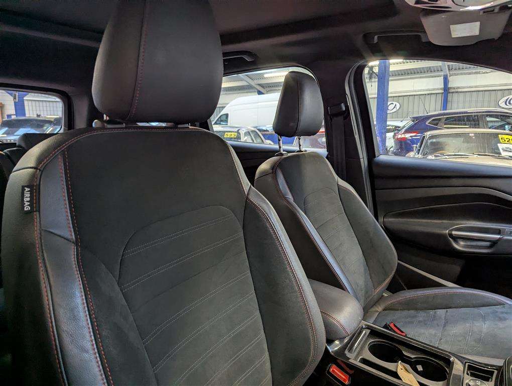 <p>2018 FORD KUGA ST-LINE X TDCI AUTO</p>