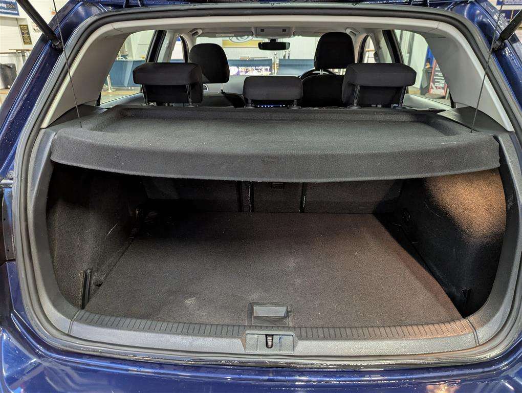 <p>2018 VOLKSWAGEN GOLF SE TSI BMT</p>