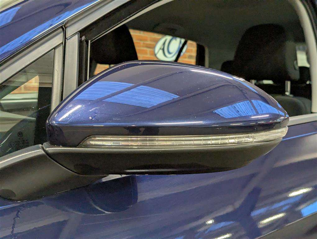 <p>2018 VOLKSWAGEN GOLF SE TSI BMT</p>