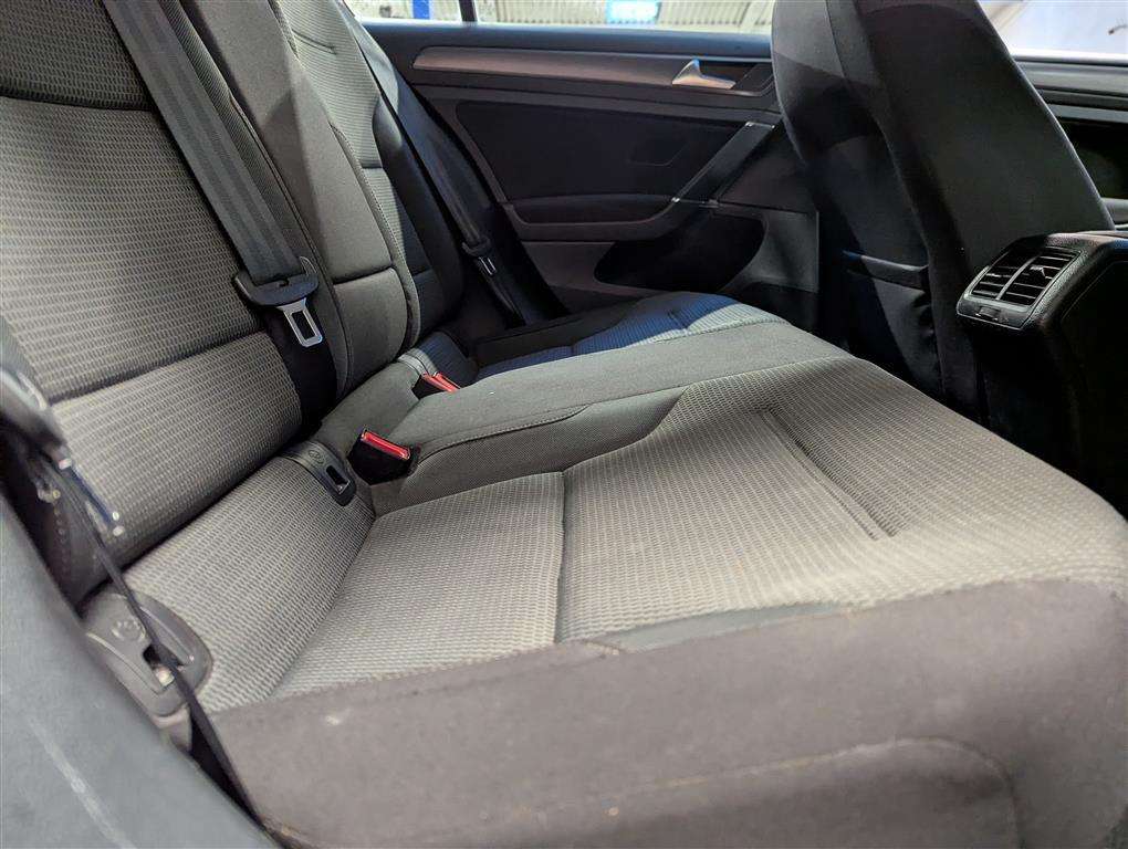 <p>2018 VOLKSWAGEN GOLF SE TSI BMT</p>