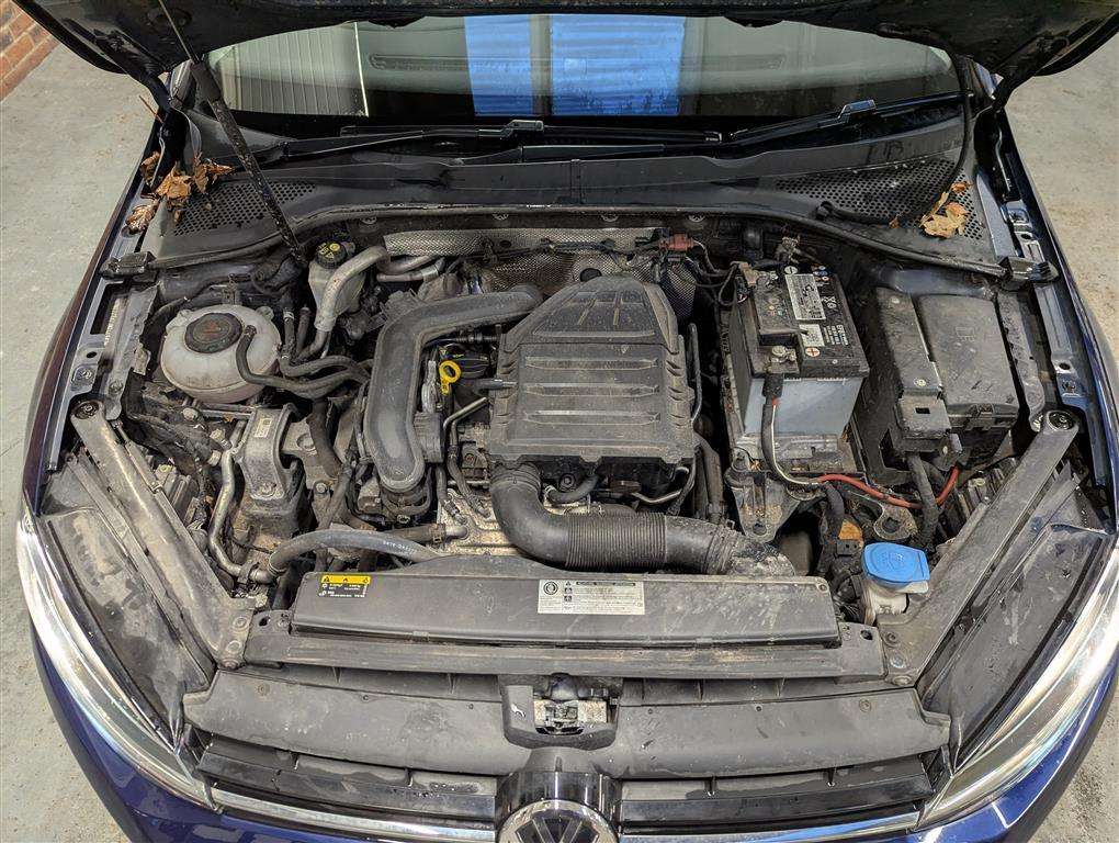 <p>2018 VOLKSWAGEN GOLF SE TSI BMT</p>