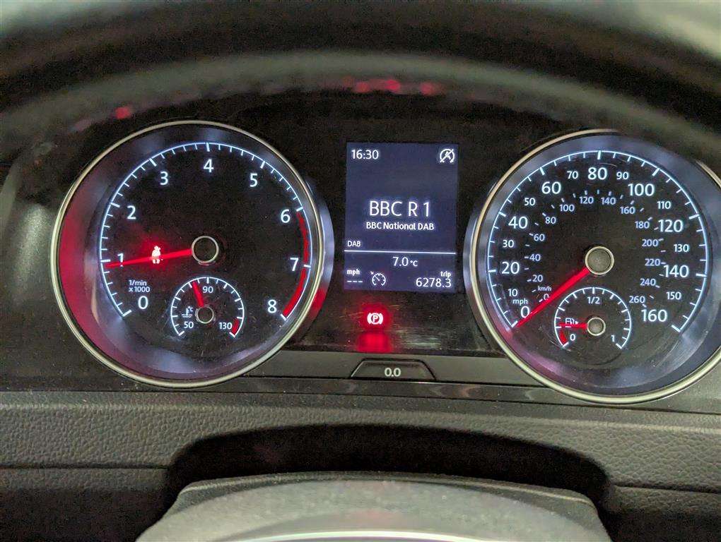 <p>2018 VOLKSWAGEN GOLF SE TSI BMT</p>