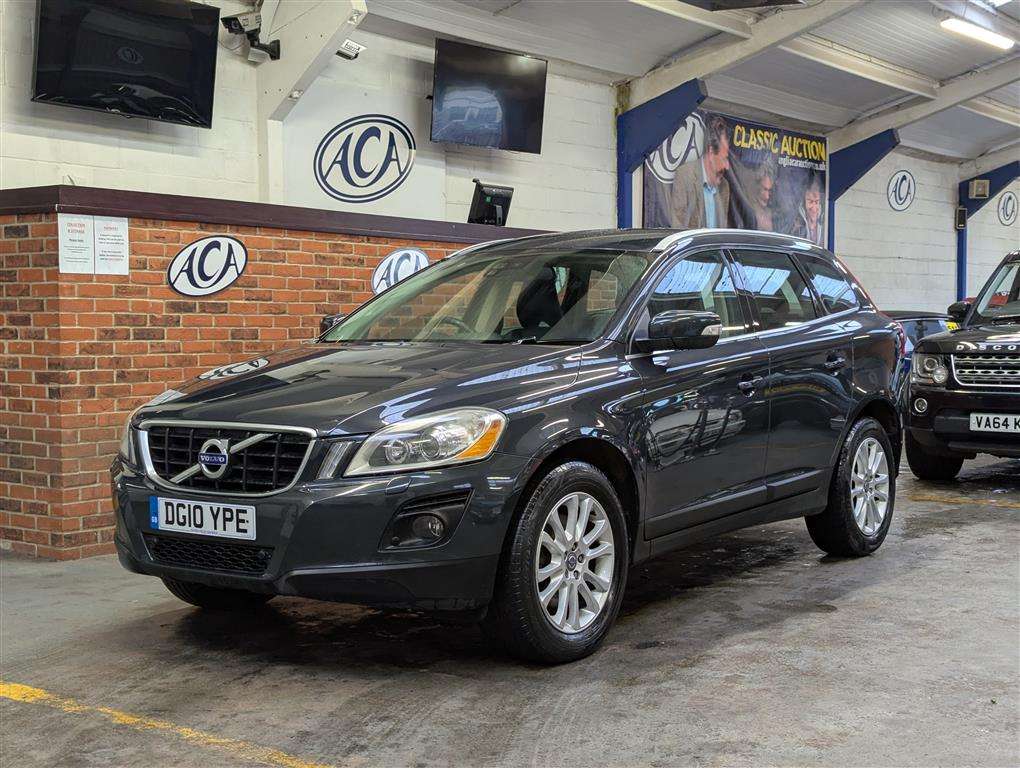 <p>2010 VOLVO XC60 SE LUX D AUTO</p>