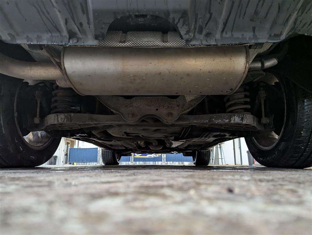 <p>2010 VOLVO XC60 SE LUX D AUTO</p>