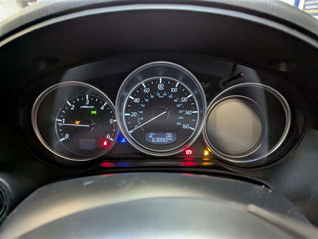 <p>2017 MAZDA CX-5 SPORT NAV D</p>