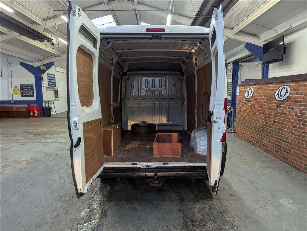 <p>2020 PEUGEOT BOXER 335 PRO L2H2 BHDI</p>