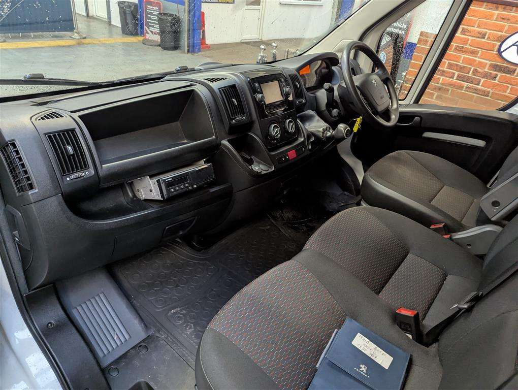 <p>2020 PEUGEOT BOXER 335 PRO L2H2 BHDI</p>