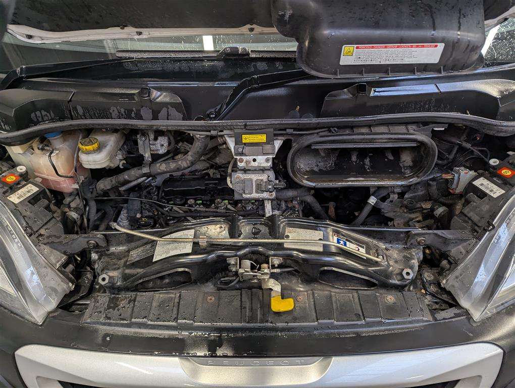 <p>2020 PEUGEOT BOXER 335 PRO L2H2 BHDI</p>
