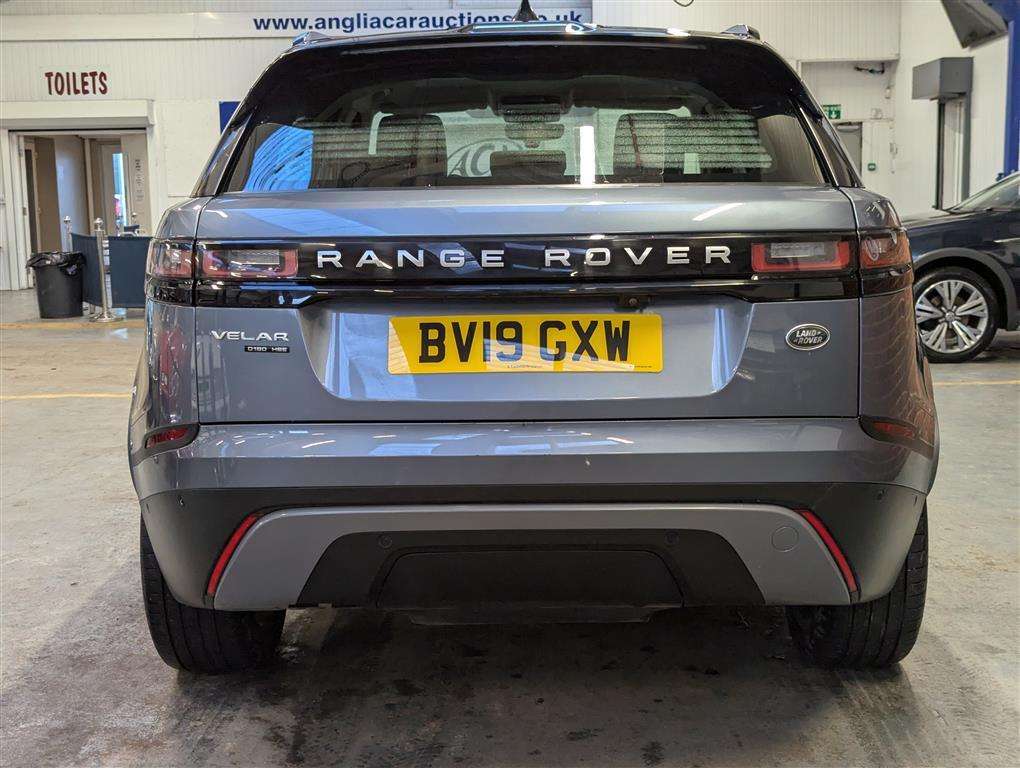 <p>2019 LAND ROVER RANGE ROVER VELAR HSE D18</p>