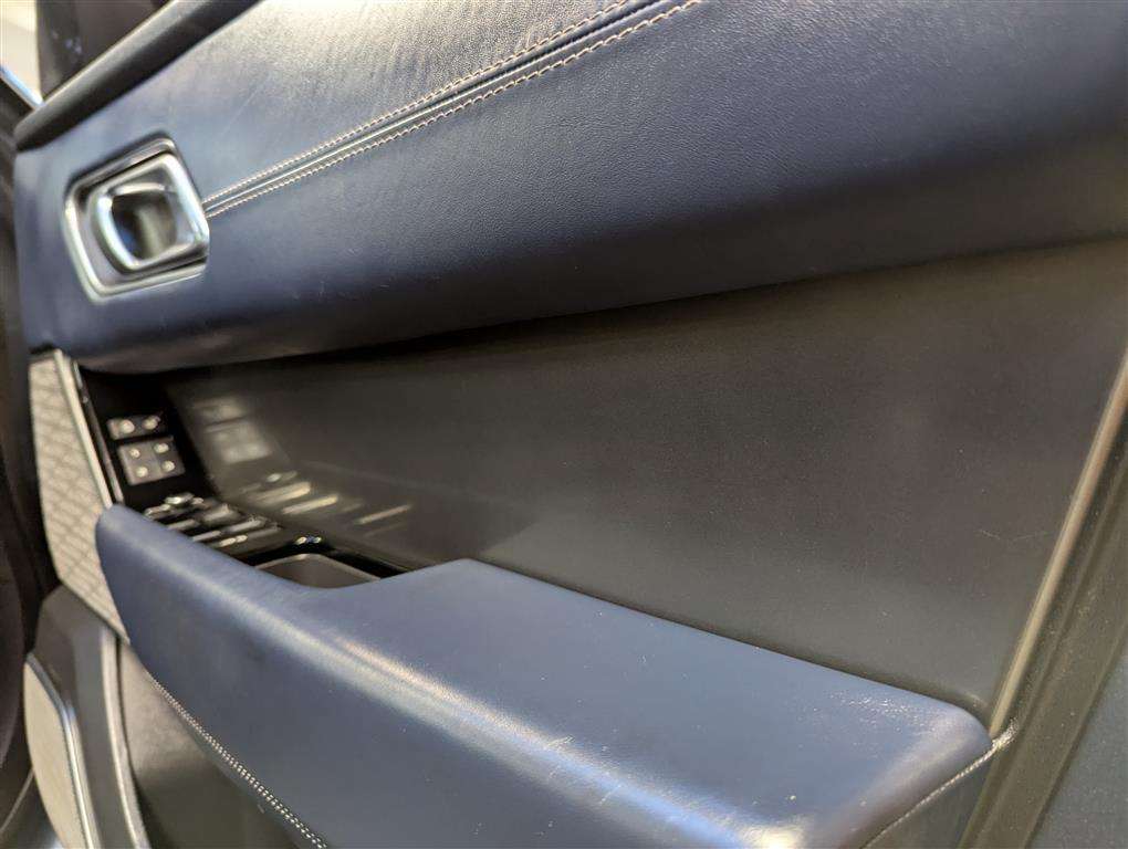 <p>2019 LAND ROVER RANGE ROVER VELAR HSE D18</p>