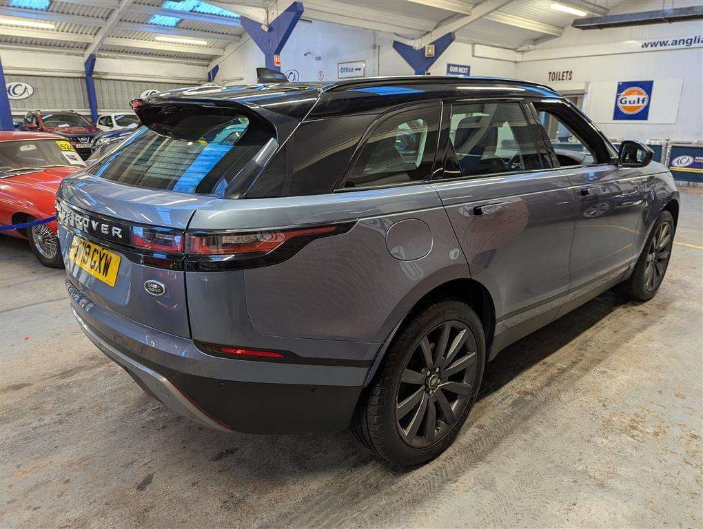 <p>2019 LAND ROVER RANGE ROVER VELAR HSE D18</p>