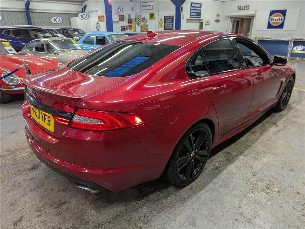 <p>2014 JAGUAR XF R-SPORT V6 D AUTO</p>
