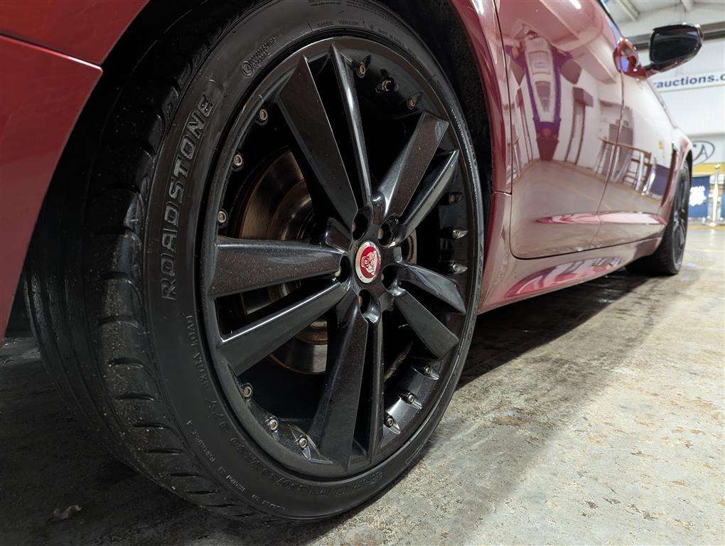<p>2014 JAGUAR XF R-SPORT V6 D AUTO</p>