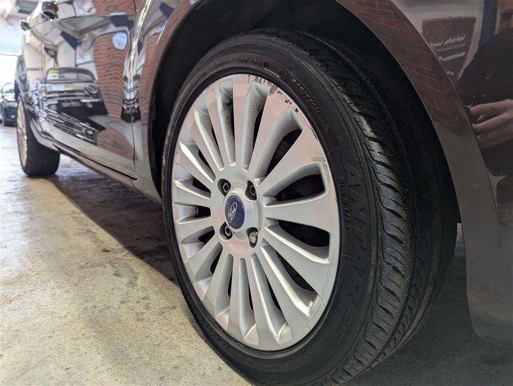 <p>2009 FORD FIESTA TITANIUM 96</p>