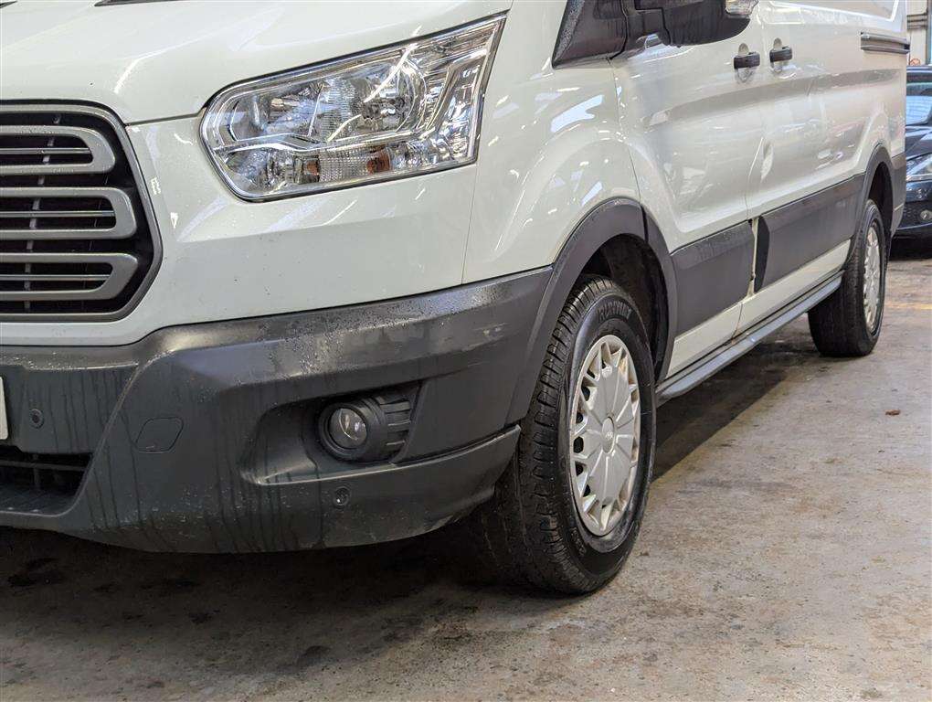 <p>2015 FORD TRANSIT 350 TREND</p>