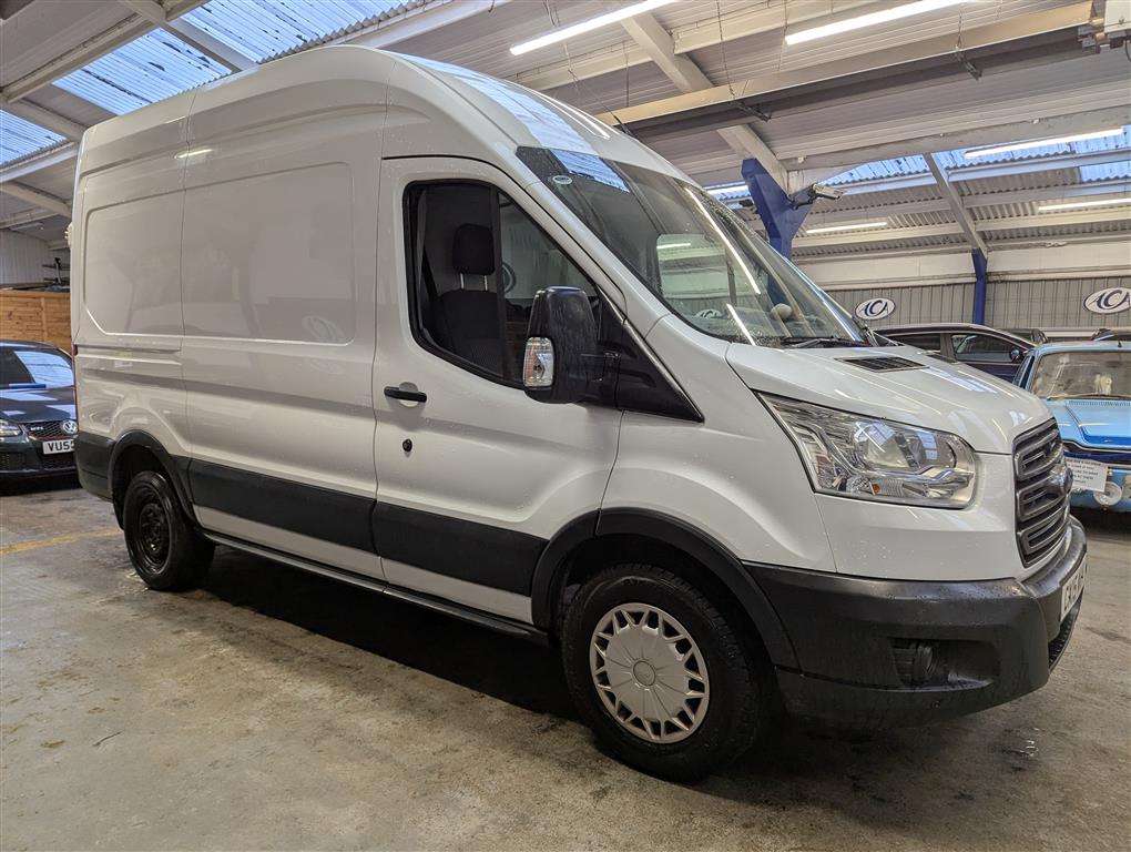 <p>2015 FORD TRANSIT 350 TREND</p>