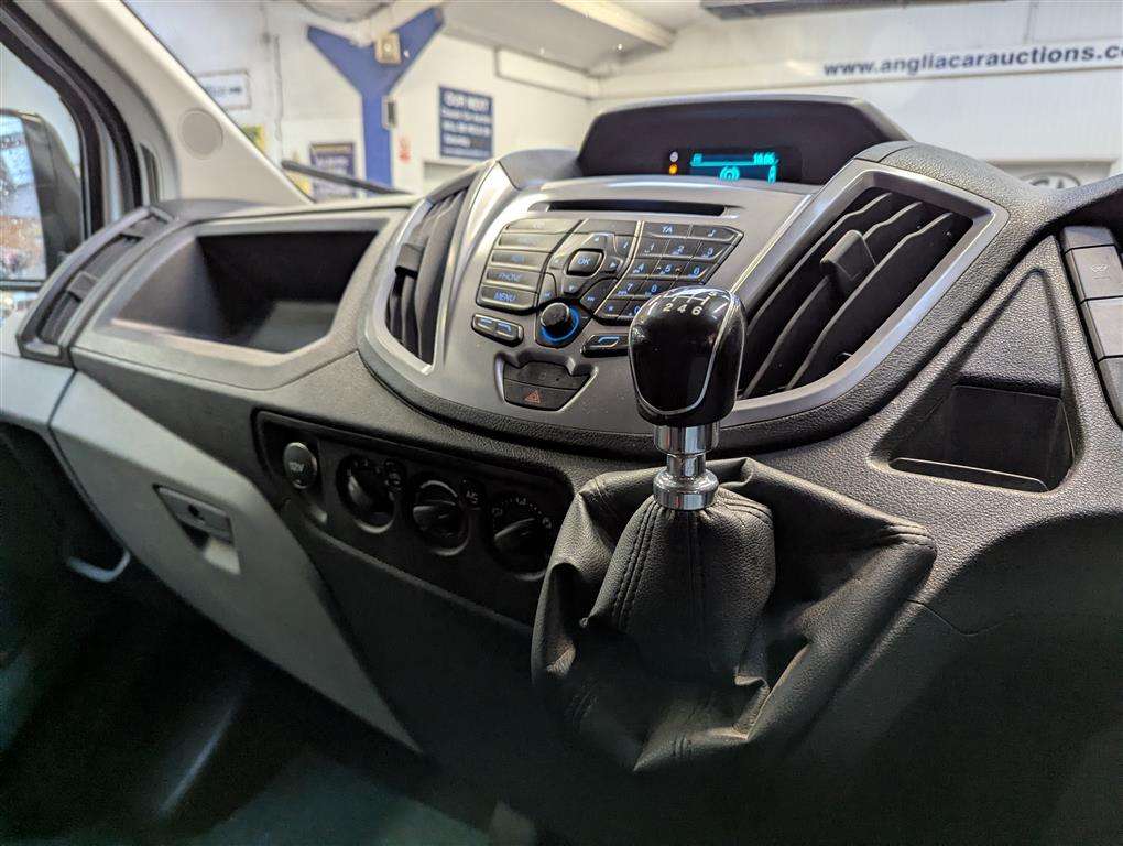 <p>2015 FORD TRANSIT 350 TREND</p>