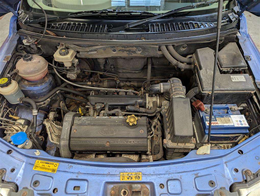 <p>2001 LAND ROVER FREELANDER GS</p>