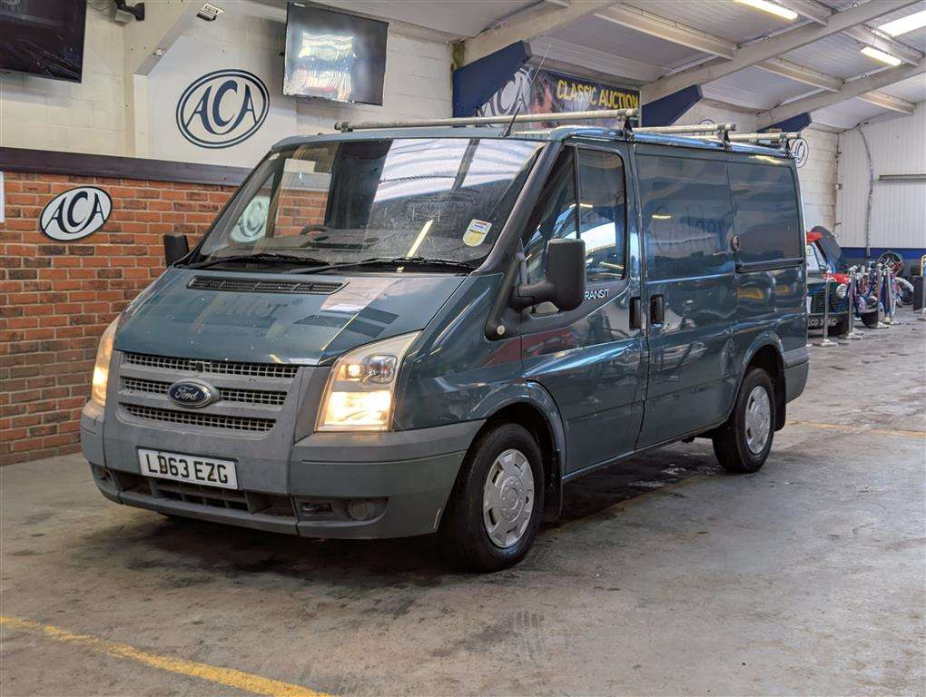 <p>2013 FORD TRANSIT 100 T280 FWD</p>