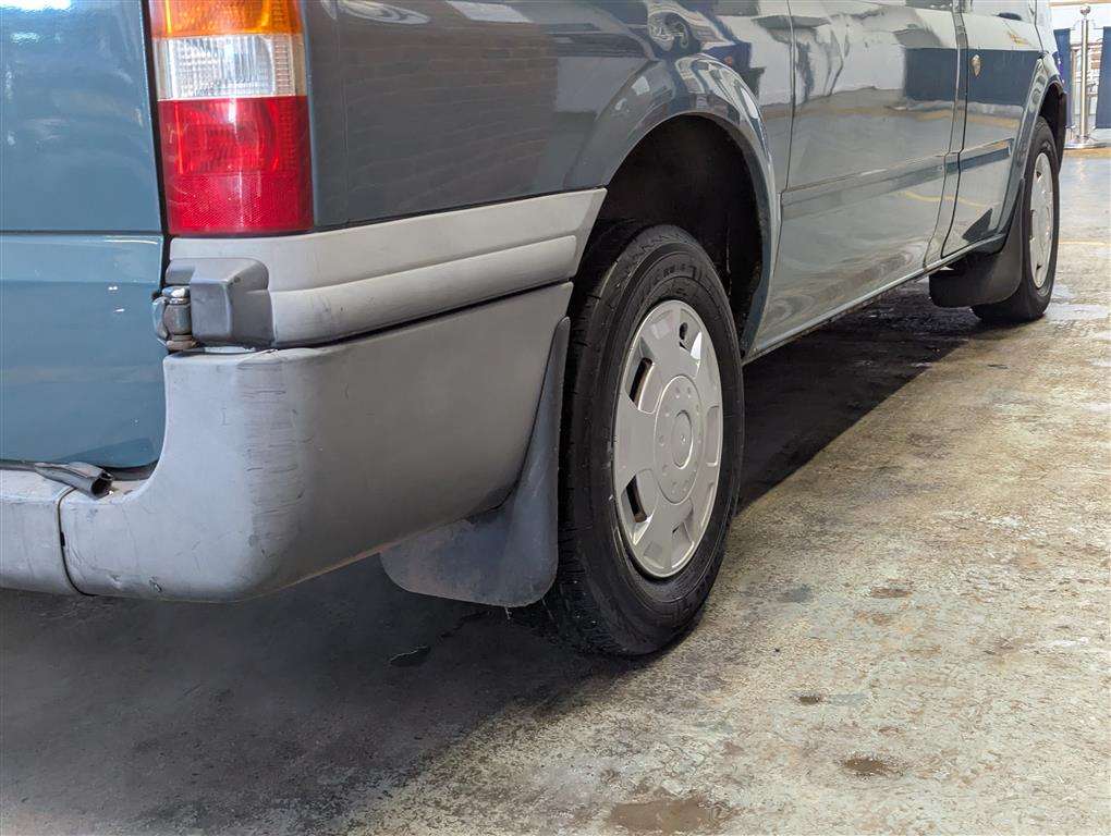 <p>2013 FORD TRANSIT 100 T280 FWD</p>