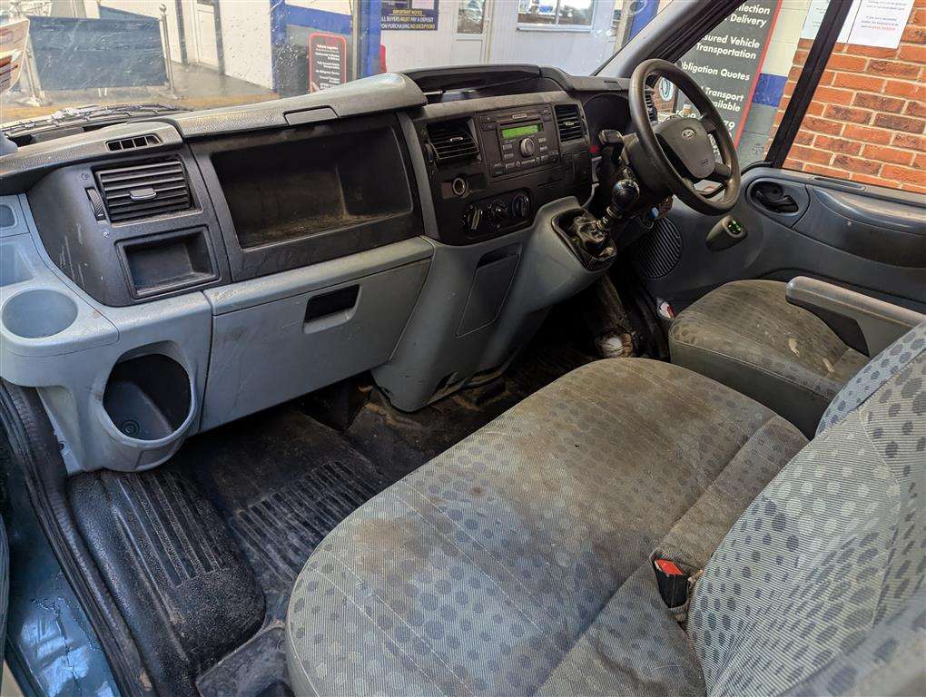 <p>2013 FORD TRANSIT 100 T280 FWD</p>