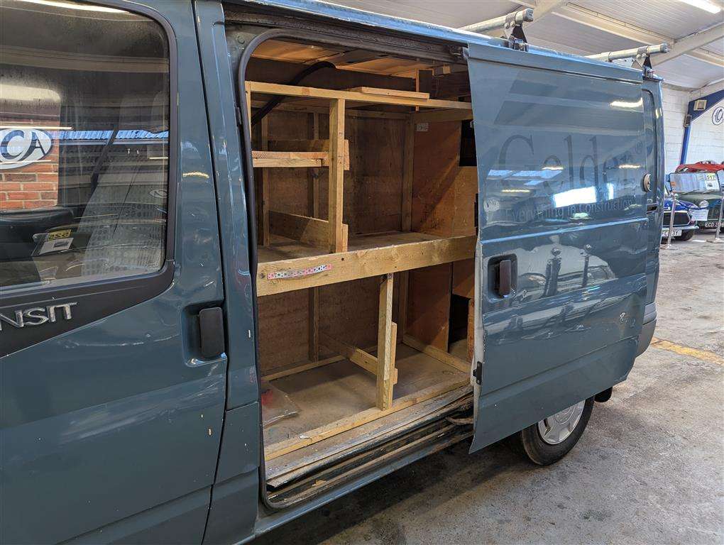 <p>2013 FORD TRANSIT 100 T280 FWD</p>