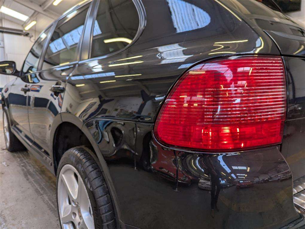 <p>2005 PORSCHE CAYENNE S TIPTRONIC</p>