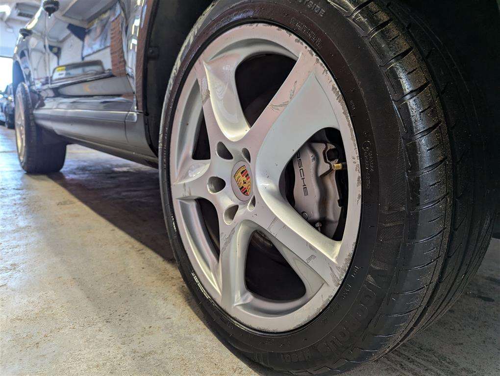 <p>2005 PORSCHE CAYENNE S TIPTRONIC</p>