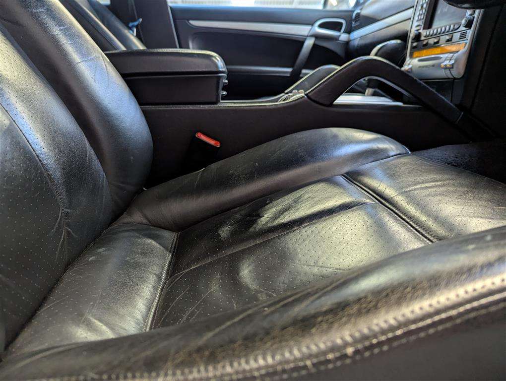 <p>2005 PORSCHE CAYENNE S TIPTRONIC</p>