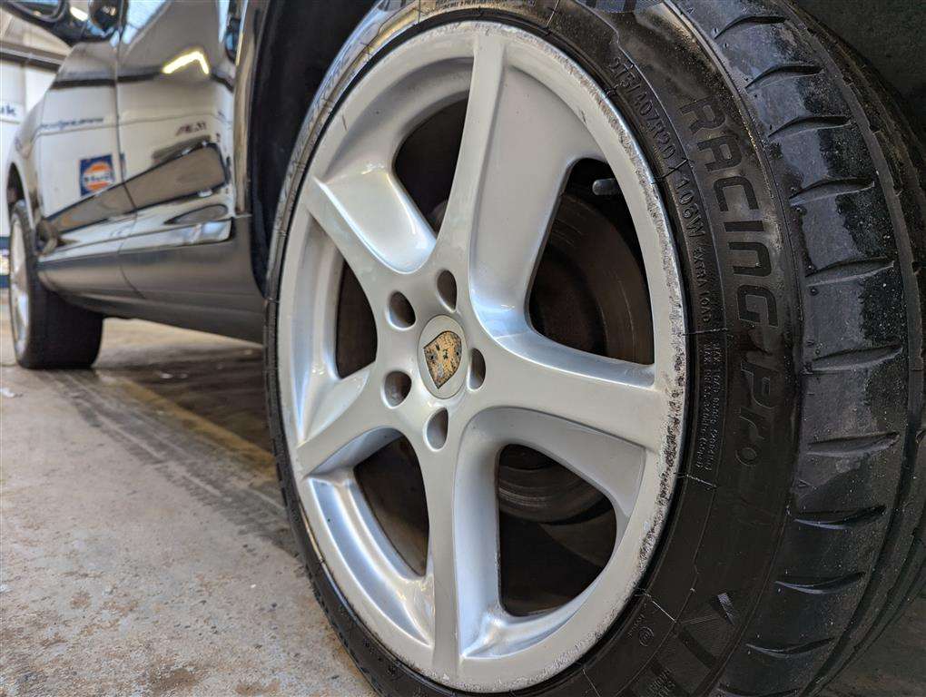 <p>2005 PORSCHE CAYENNE S TIPTRONIC</p>