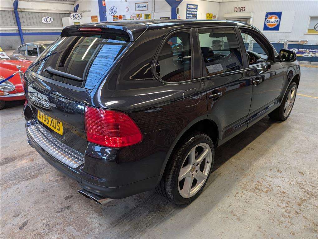 <p>2005 PORSCHE CAYENNE S TIPTRONIC</p>