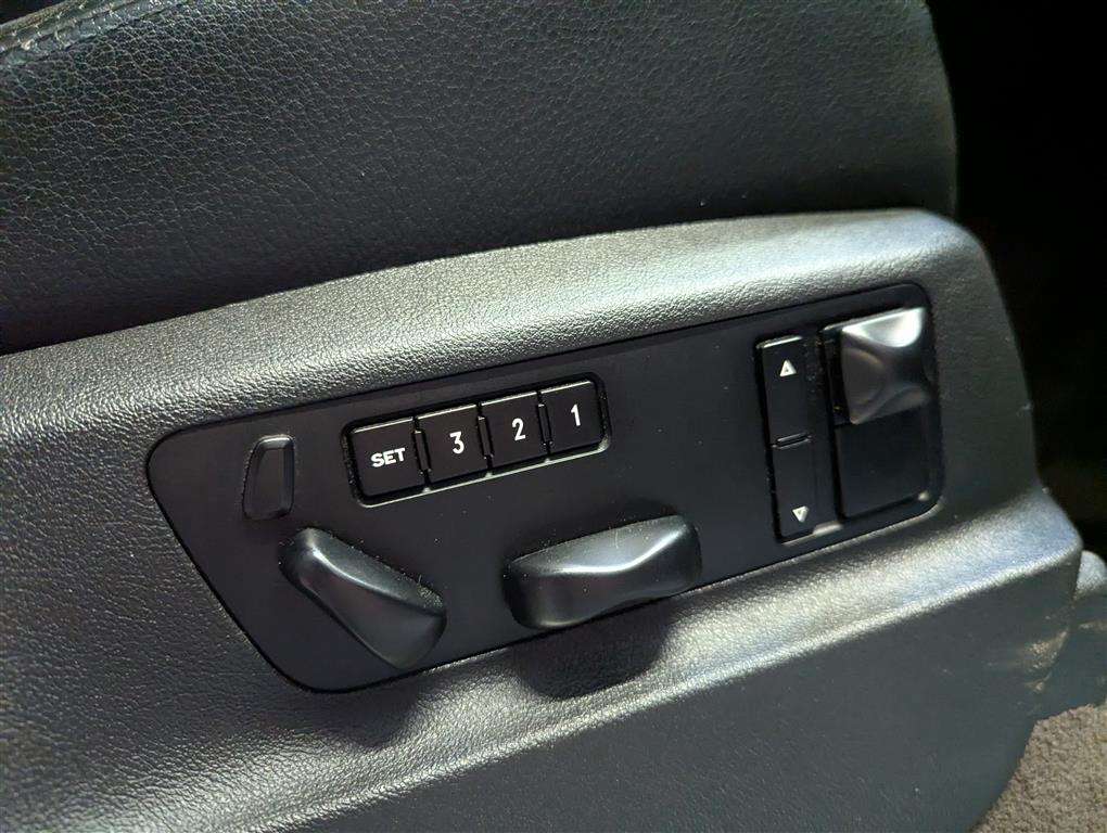 <p>2005 PORSCHE CAYENNE S TIPTRONIC</p>