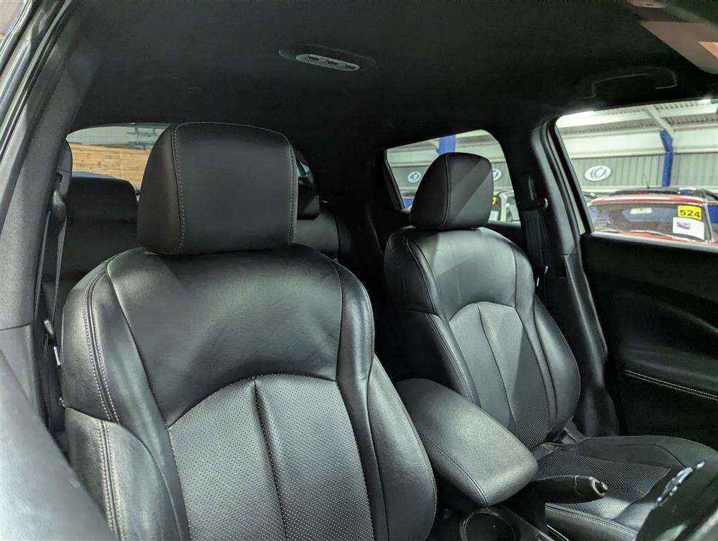 <p>2014 NISSAN JUKE TEKNA DCI</p>