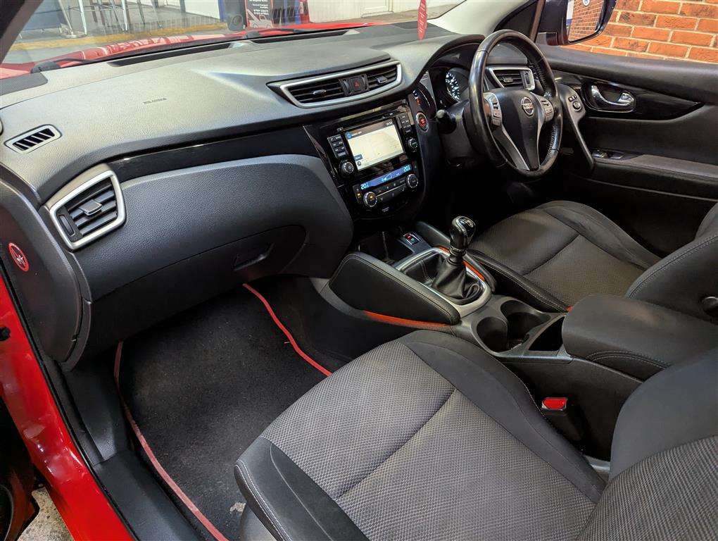 <p>2014 NISSAN QASHQAI ACENTA PREMIUM DC</p>