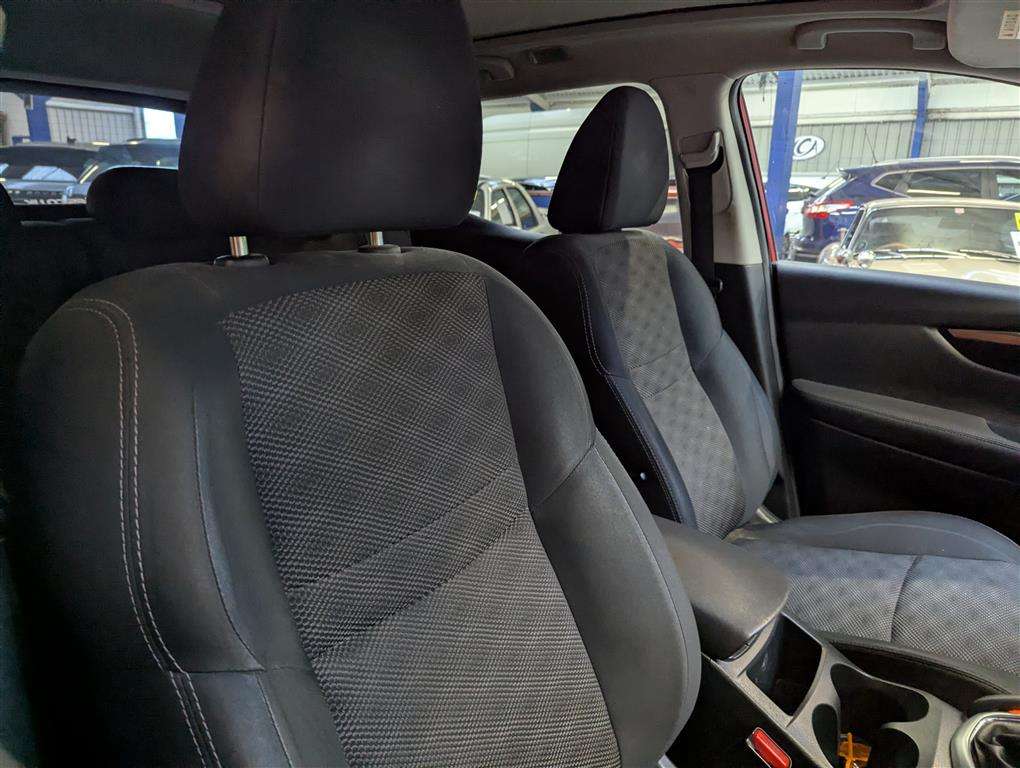 <p>2014 NISSAN QASHQAI ACENTA PREMIUM DC</p>