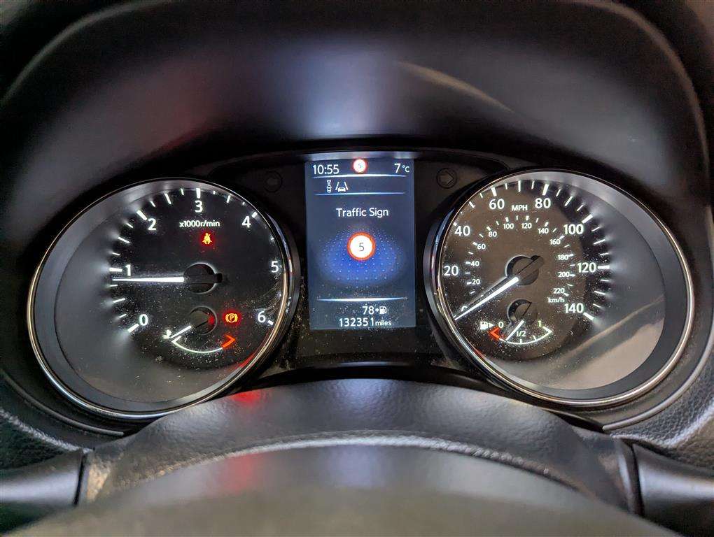 <p>2014 NISSAN QASHQAI ACENTA PREMIUM DC</p>