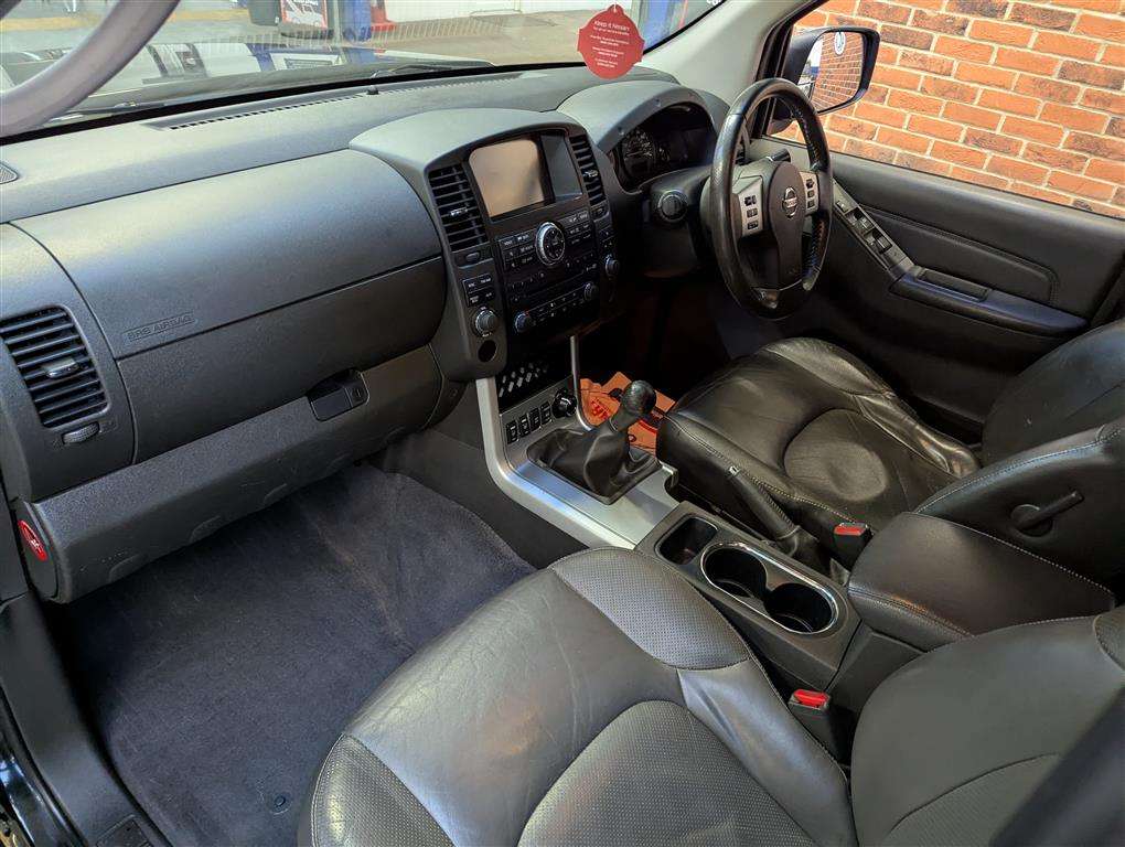 <p>2014 NISSAN NAVARA TEKNA DCI</p>