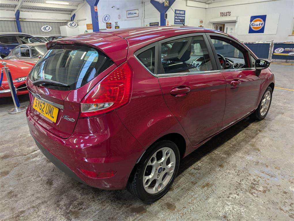 <p>2012 FORD FIESTA ZETEC</p>