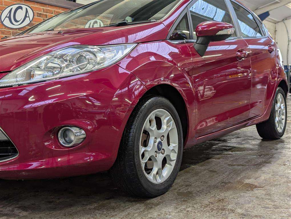 <p>2012 FORD FIESTA ZETEC</p>