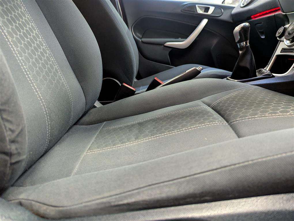 <p>2012 FORD FIESTA ZETEC</p>