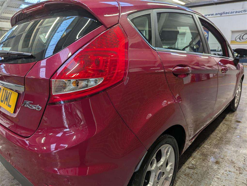 <p>2012 FORD FIESTA ZETEC</p>