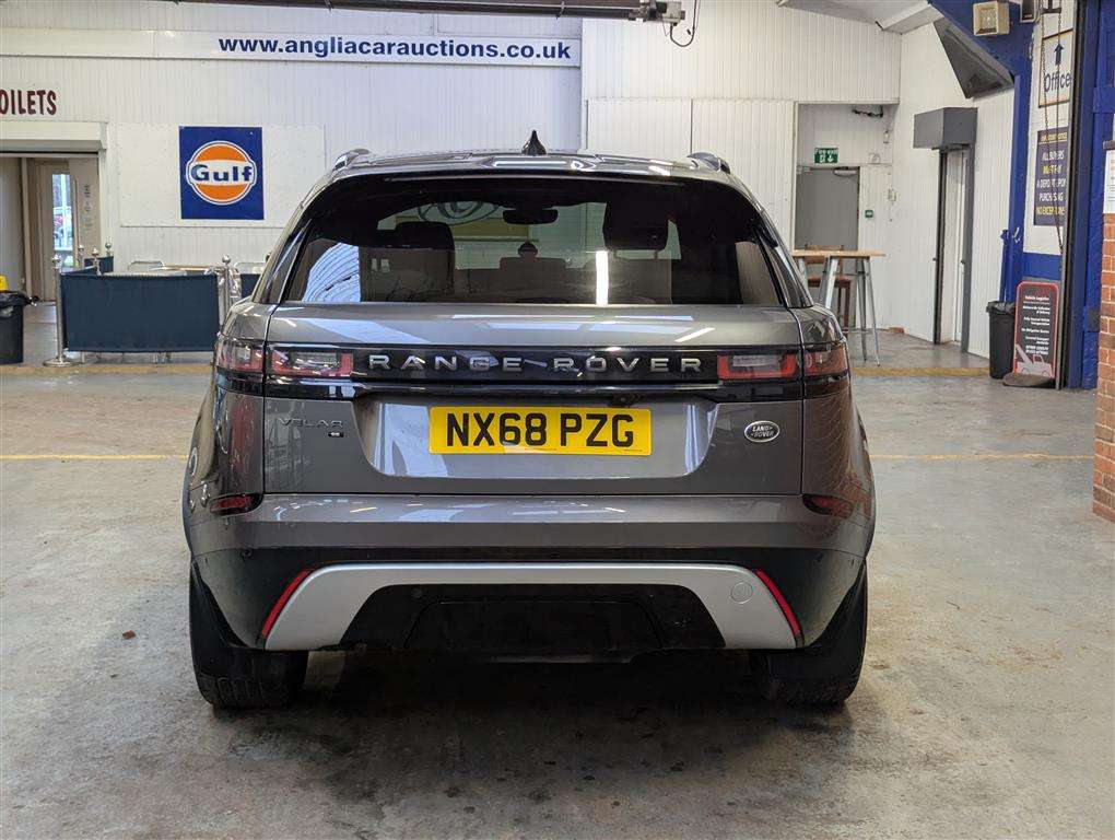 <p>2018 LAND ROVER R ROVER VELAR R-DYN SE D1</p>