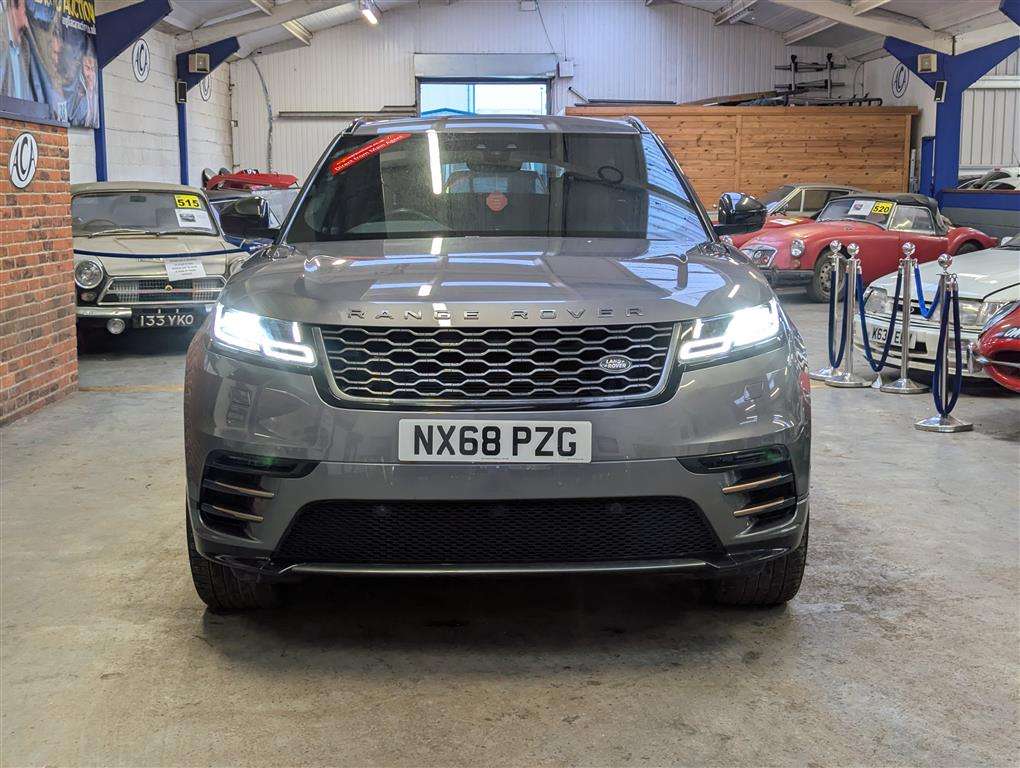 <p>2018 LAND ROVER R ROVER VELAR R-DYN SE D1</p>