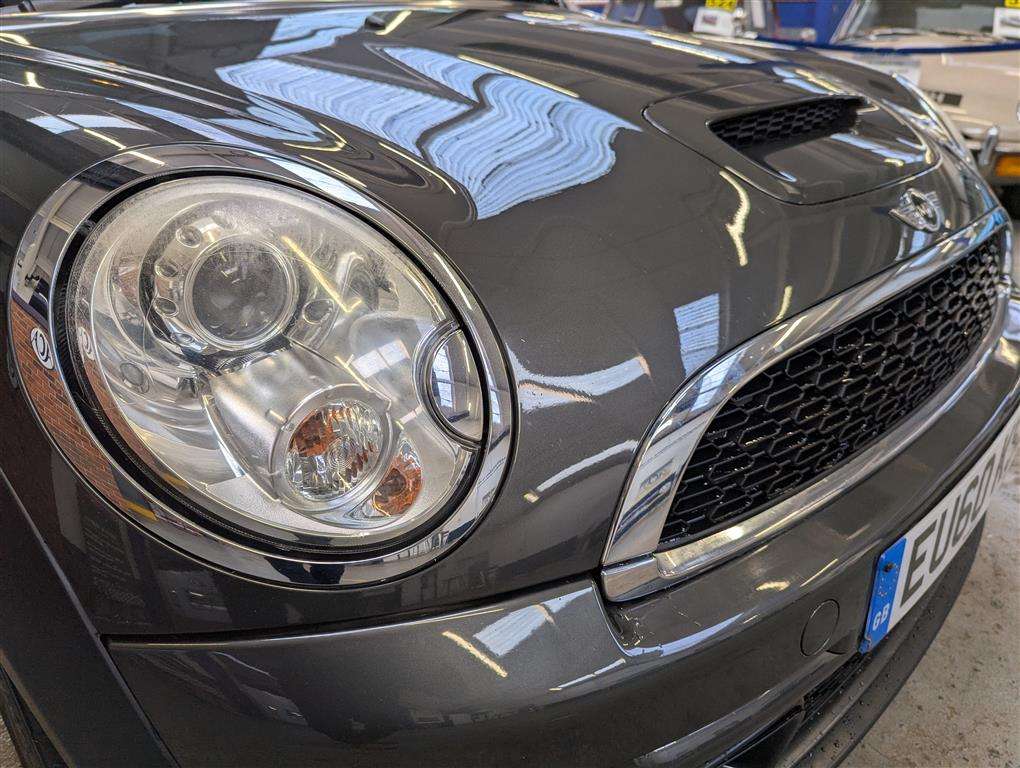 <p>2010 MINI COOPER S</p>