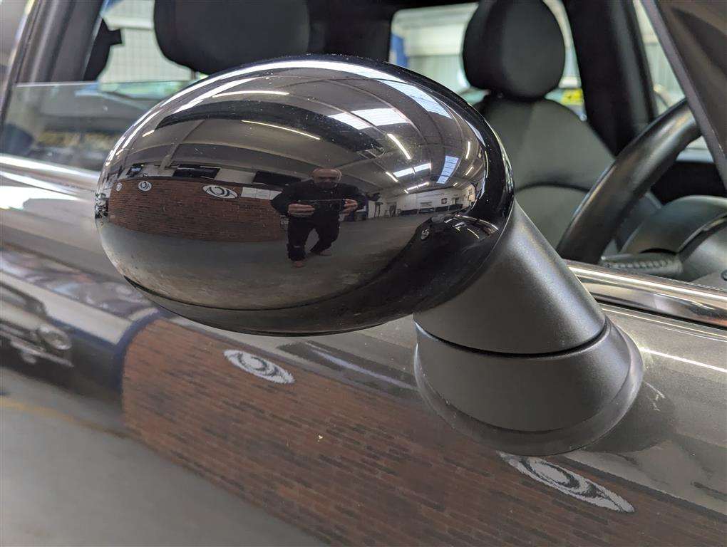 <p>2010 MINI COOPER S</p>