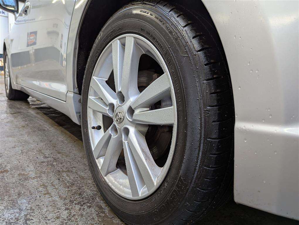 <p>2009 TOYOTA AVENSIS T4 D-4D</p>