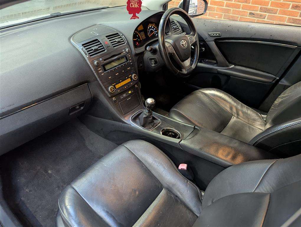 <p>2009 TOYOTA AVENSIS T4 D-4D</p>
