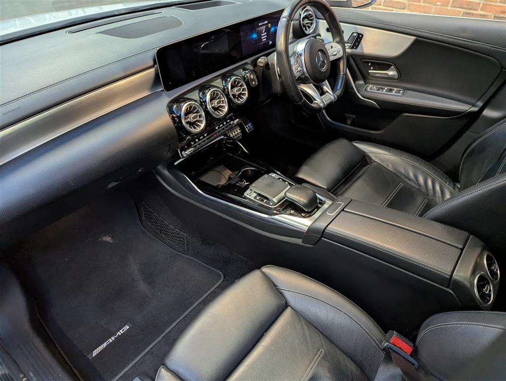 <p>2019 MERCEDES-BENZ AMG A 35 4MATIC PREMIUM +</p>
