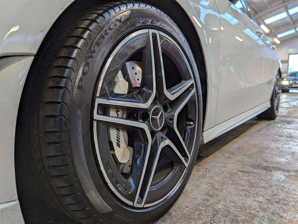 <p>2019 MERCEDES-BENZ AMG A 35 4MATIC PREMIUM +</p>