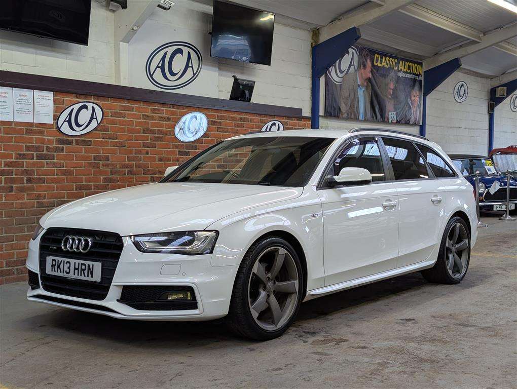 <p>2013 AUDI A4 S LINE BLACK EDT TDI Q</p>